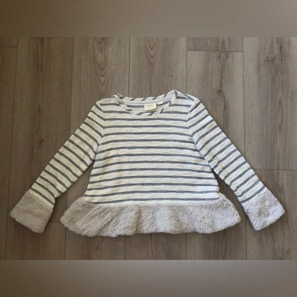 Anthropologie Maeve Gray and Cream Knit Top. 🤍🩶 - Picture 3 of 11